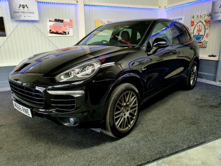 PORSCHE